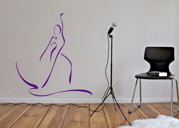 Wandtattoo Tanzende Frau | wandtattooladen.de