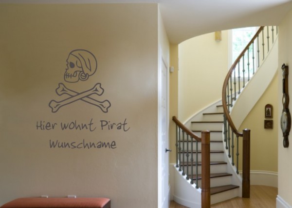 Wandtattoo Hier wohnt Pirat... mit Wunschname | wandtattooladen.de